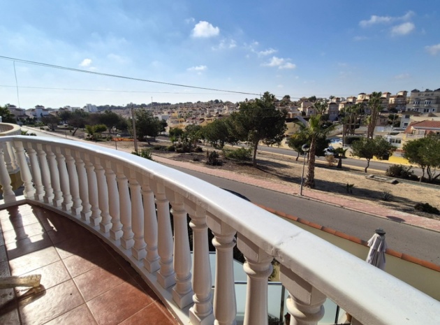 Resale - Villa - Villamartin - El Galan