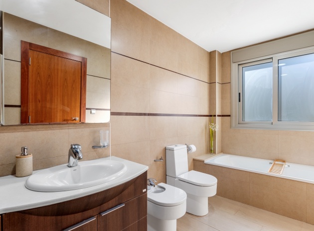 Resale - Townhouse - Guardamar del Segura - beachside
