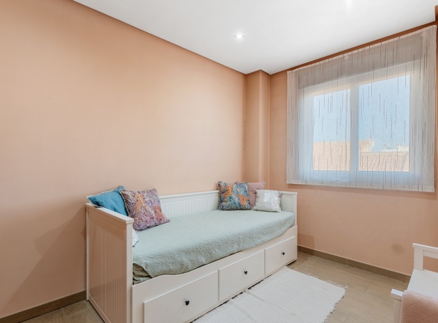 Resale - Townhouse - Guardamar del Segura - beachside