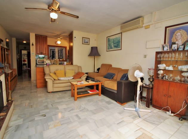 Resale - Townhouse - Villamartin - lomas del golf