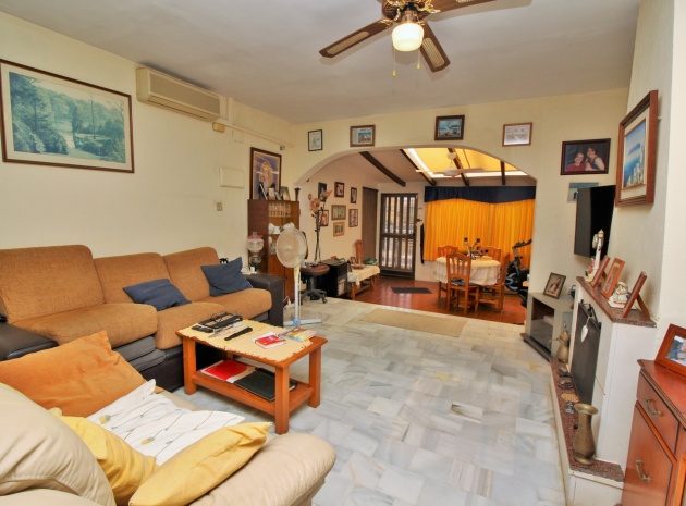 Resale - Townhouse - Villamartin - lomas del golf