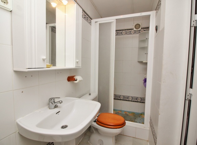 Resale - Townhouse - Villamartin - lomas del golf