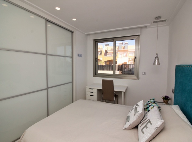 Resale - Villa - Villamartin - PAU 26