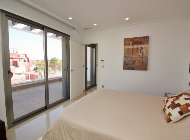 Resale - Villa - Villamartin - PAU 26