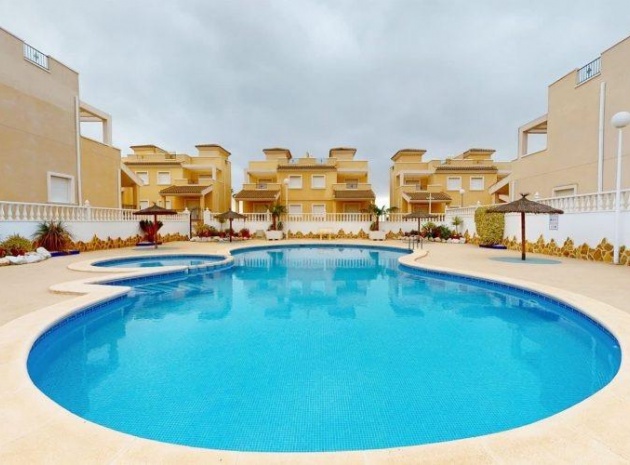 Resale - Villa - San Miguel de Salinas - Res. Los Alcores