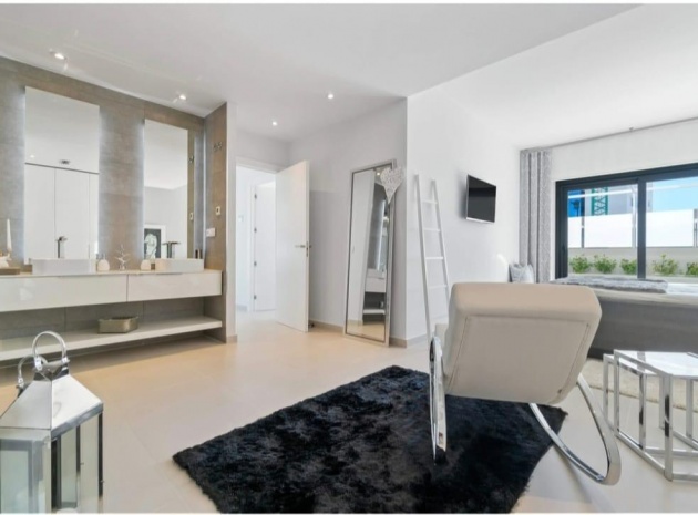 Resale - Villa - Cabo Roig - aguamarina