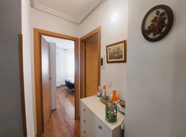 Resale - Apartment - Torrevieja - Centro