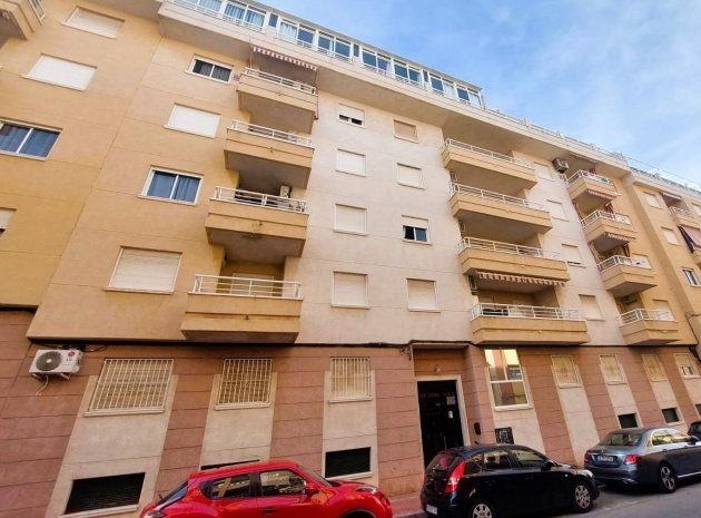 Resale - Apartment - Torrevieja - Centro