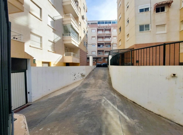 Resale - Apartment - Torrevieja - Centro