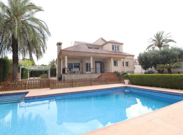 Revente - Villa - Mil Palmeras - riomar