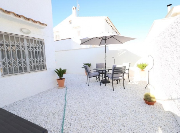 Resale - Apartment - Torrevieja - Los Frutales