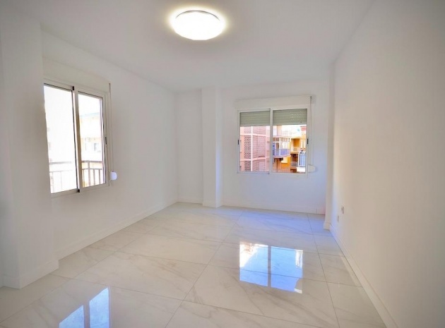 Wederverkoop - Appartement - Torrevieja - Playa Del Cura