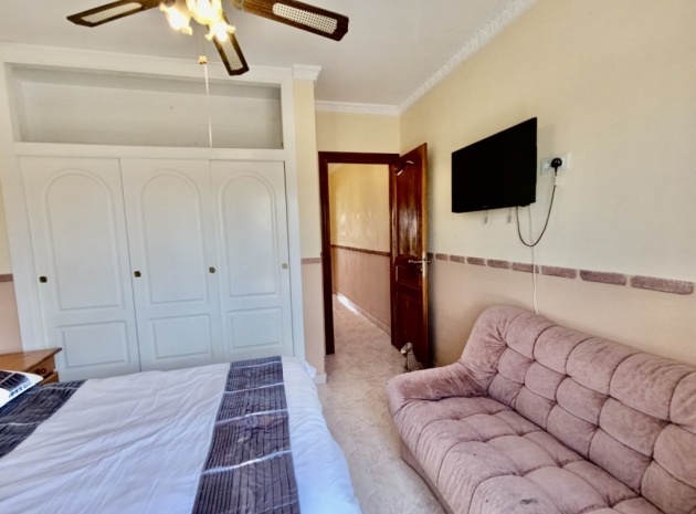 Resale - Townhouse - La Florida  - La Florida