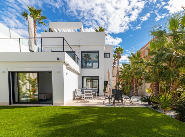 Resale - Villa - La Marina