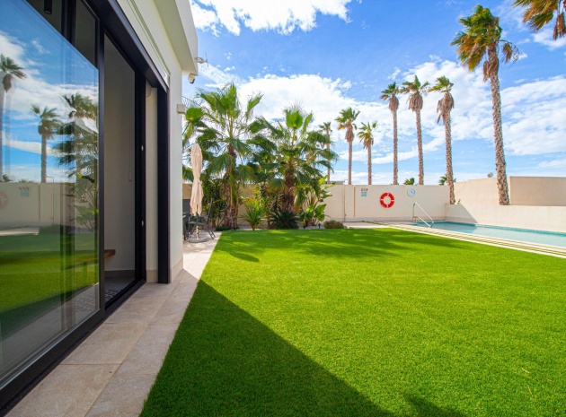 Resale - Villa - La Marina