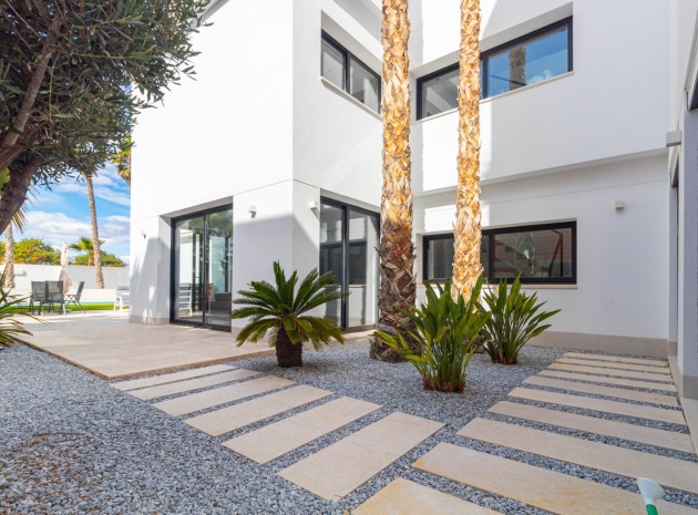 Resale - Villa - La Marina