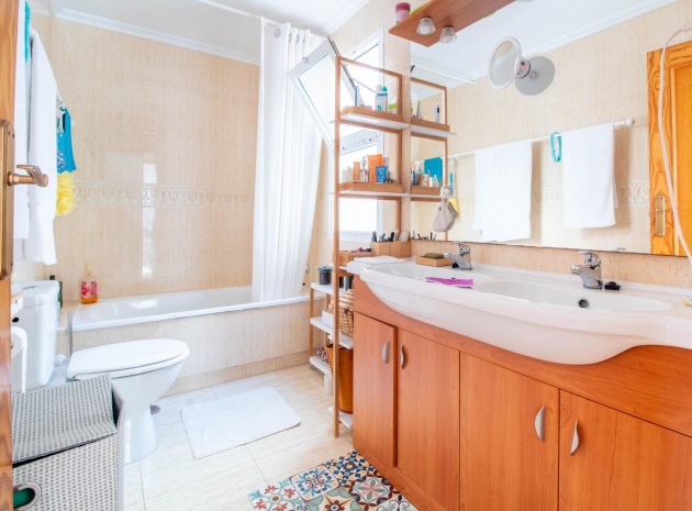 Resale - Townhouse - Mil Palmeras - riomar