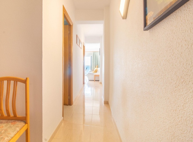 Resale - Apartment - Torrevieja - Acequion