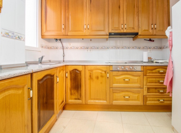Resale - Apartment - Torrevieja - Acequion