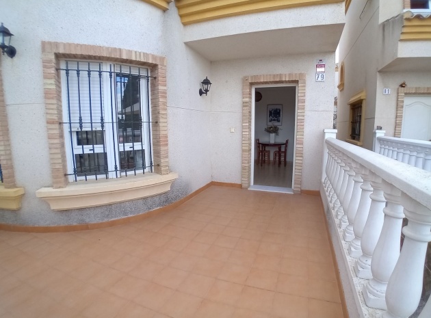 Resale - Villa - Los Montesinos - La Herrada