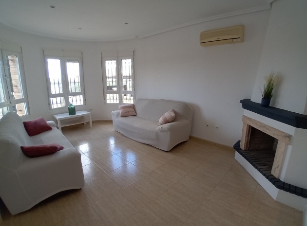 Resale - Villa - Los Montesinos - La Herrada