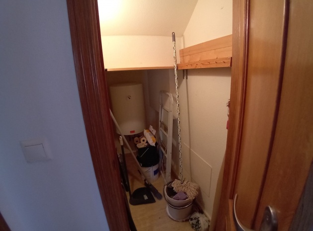 Resale - Villa - Los Montesinos - La Herrada