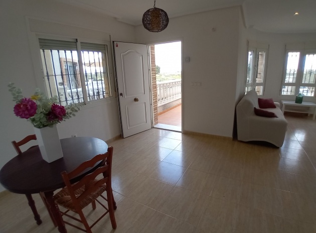 Resale - Villa - Los Montesinos - La Herrada