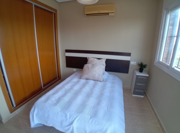 Resale - Villa - Los Montesinos - La Herrada