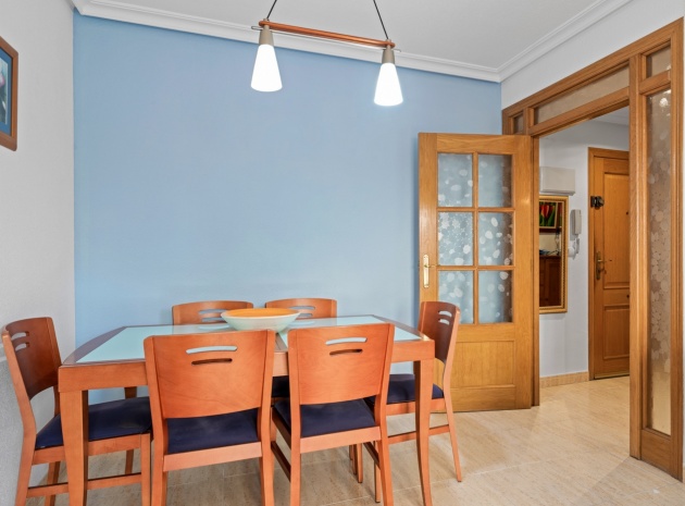 Resale - Apartment - Guardamar del Segura - Pueblo
