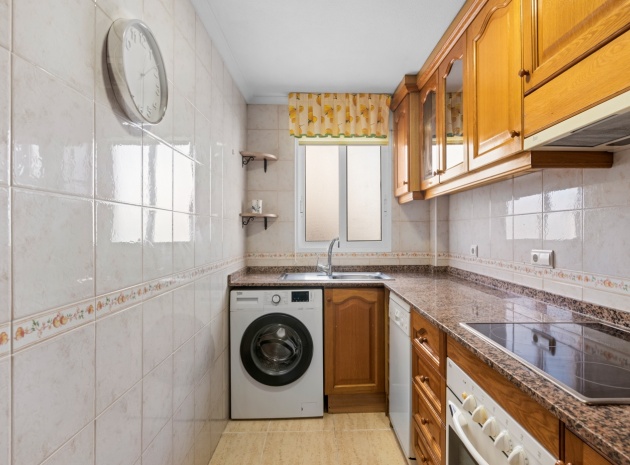 Resale - Apartment - Guardamar del Segura - Pueblo