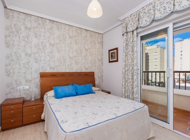 Resale - Apartment - Guardamar del Segura - Pueblo