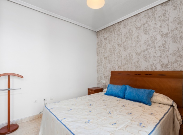 Resale - Apartment - Guardamar del Segura - Pueblo