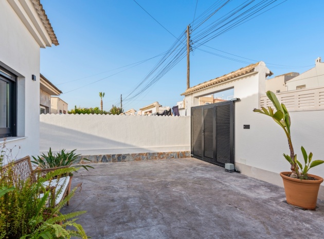Revente - Villa - Torrevieja - El Chaparral