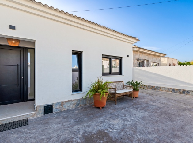 Revente - Villa - Torrevieja - El Chaparral