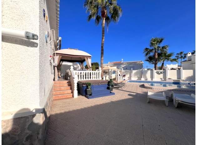 Wederverkoop - Villa - Torrevieja - El Chaparral
