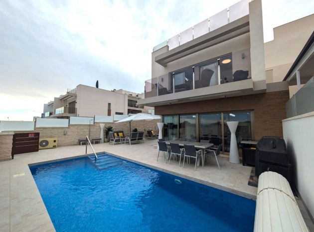 Resale - Villa - Villamartin - PAU 26