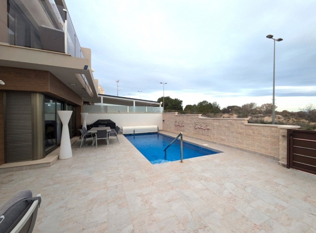 Resale - Villa - Villamartin - PAU 26