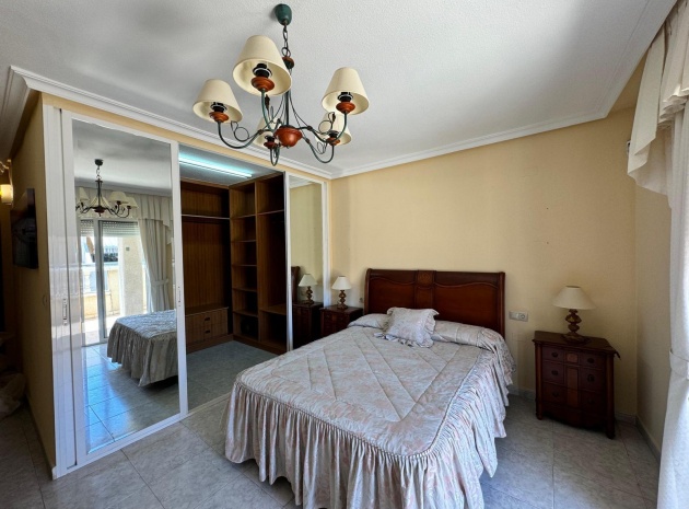 Resale - Apartment - Torrevieja - Habaneras