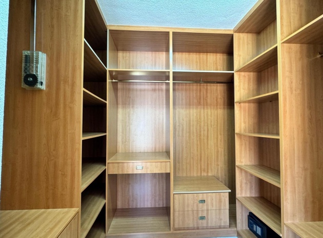 Resale - Apartment - Torrevieja - Habaneras