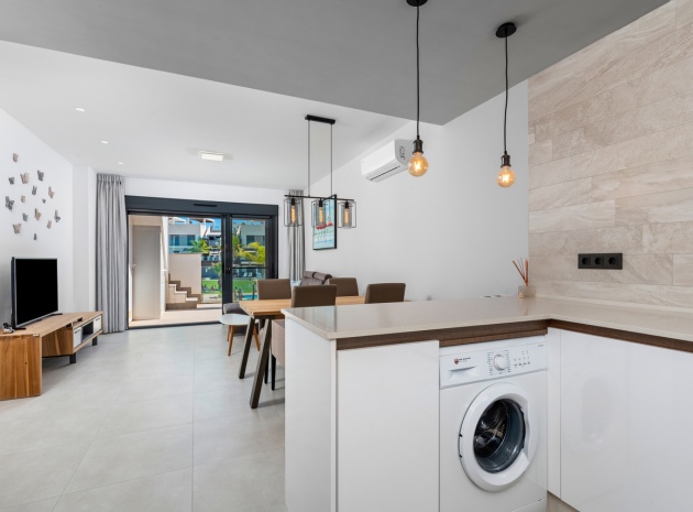 Resale - Apartment - Guardamar del Segura - El Raso