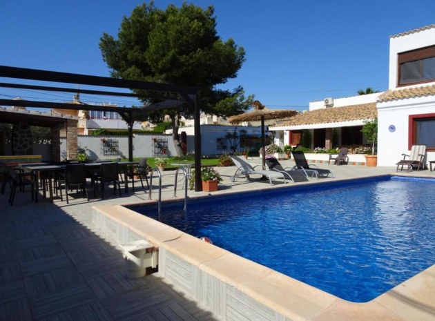 Återförsäljning - Villa - Cabo Roig - Lomas de Cabo Roig