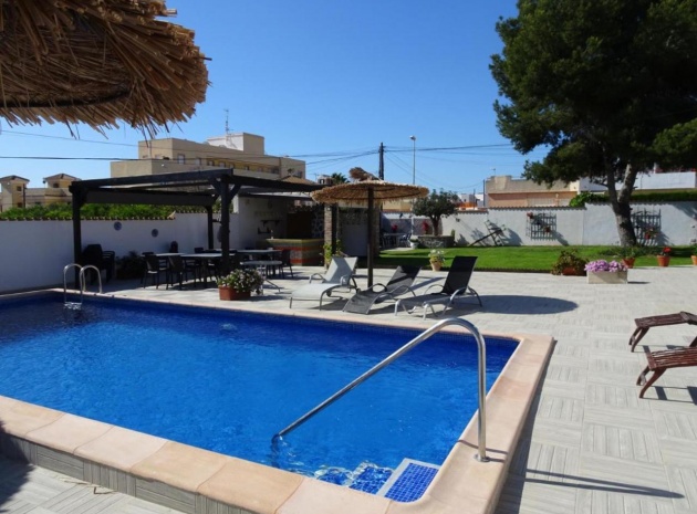 Återförsäljning - Villa - Cabo Roig - Lomas de Cabo Roig