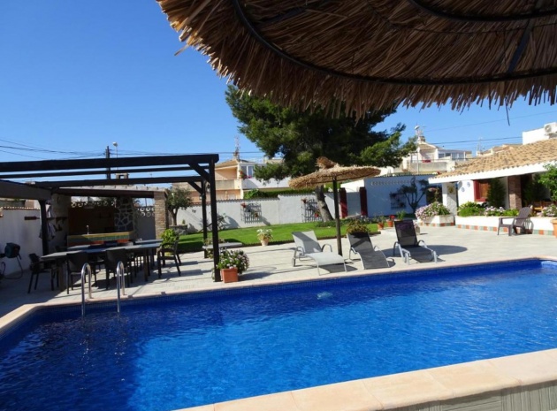 Återförsäljning - Villa - Cabo Roig - Lomas de Cabo Roig