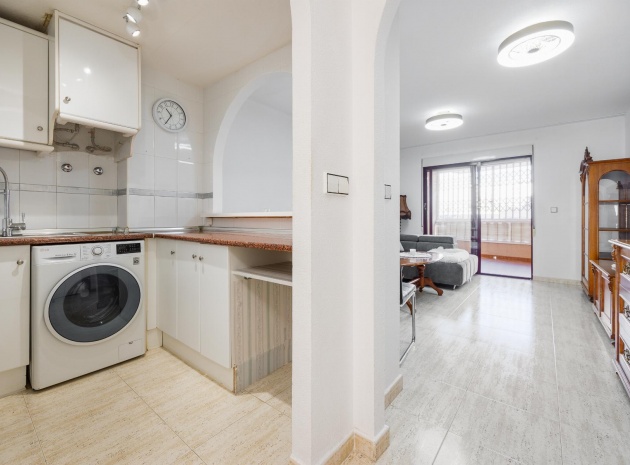 Resale - Apartment - Torrevieja - Beachside Torrevieja