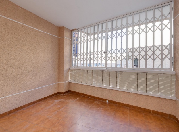 Resale - Apartment - Torrevieja - Beachside Torrevieja