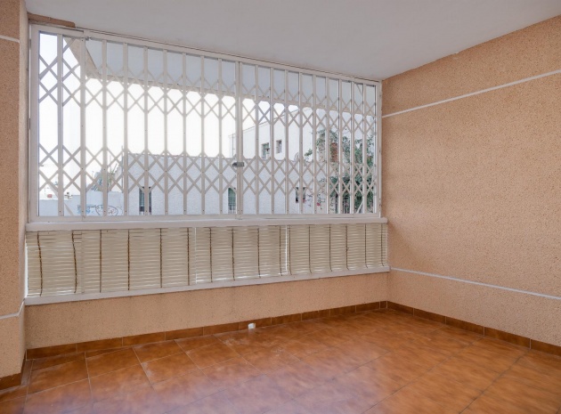 Resale - Apartment - Torrevieja - Beachside Torrevieja