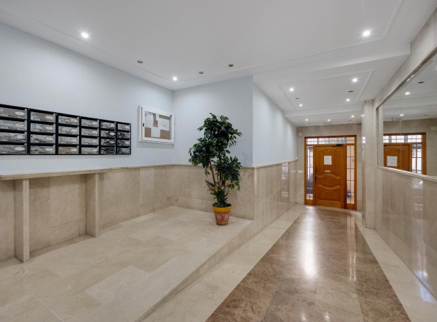 Resale - Apartment - Torrevieja - Beachside Torrevieja