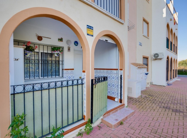 Resale - Apartment - Torrevieja - el paraiso