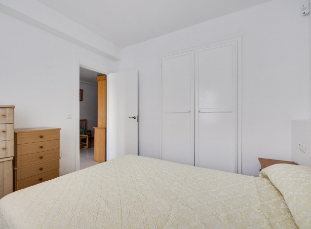 Resale - Apartment - Torrevieja - el paraiso