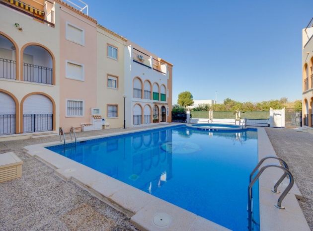 Resale - Apartment - Torrevieja - el paraiso